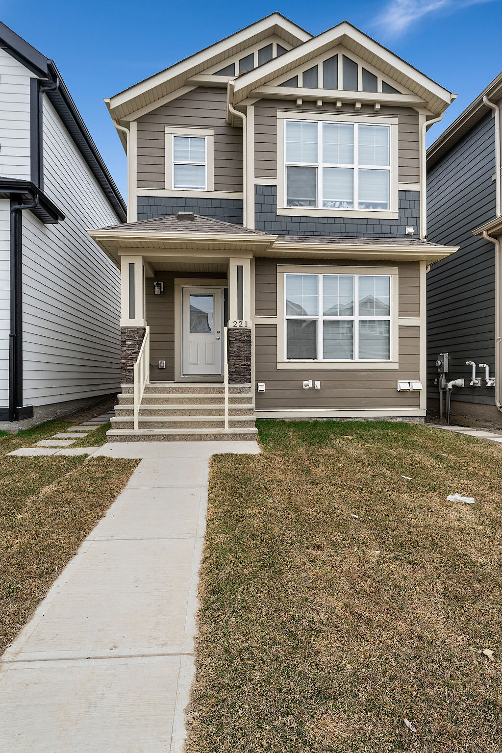 Calgary 4 + Den bedrooms Main Floor for rent. Property photo: 566829-1