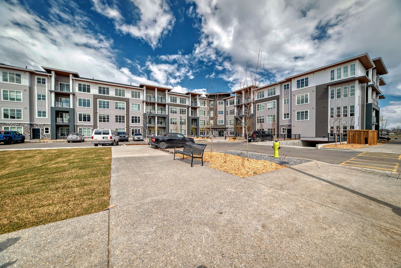 Calgary 2 bedrooms Condo Unit for rent. Property photo: 567511-1