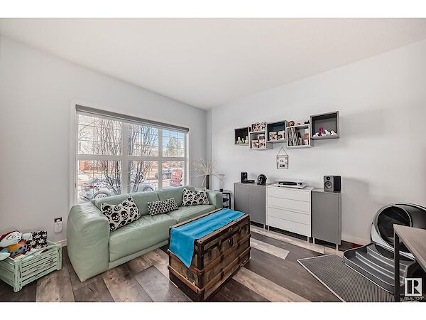 Edmonton 3 + Den bedrooms Townhouse for rent. Property photo: 568013-3
