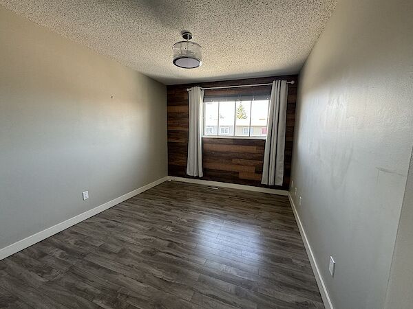 Calgary 3 bedrooms Townhouse for rent. Property photo: 568075-2