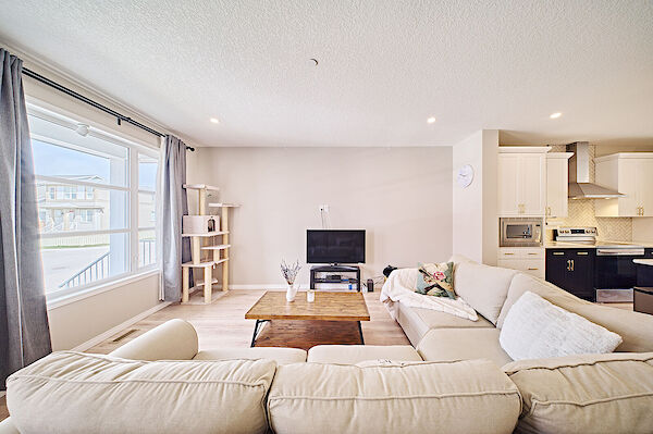 Calgary 4 bedrooms House for rent. Property photo: 568215-2