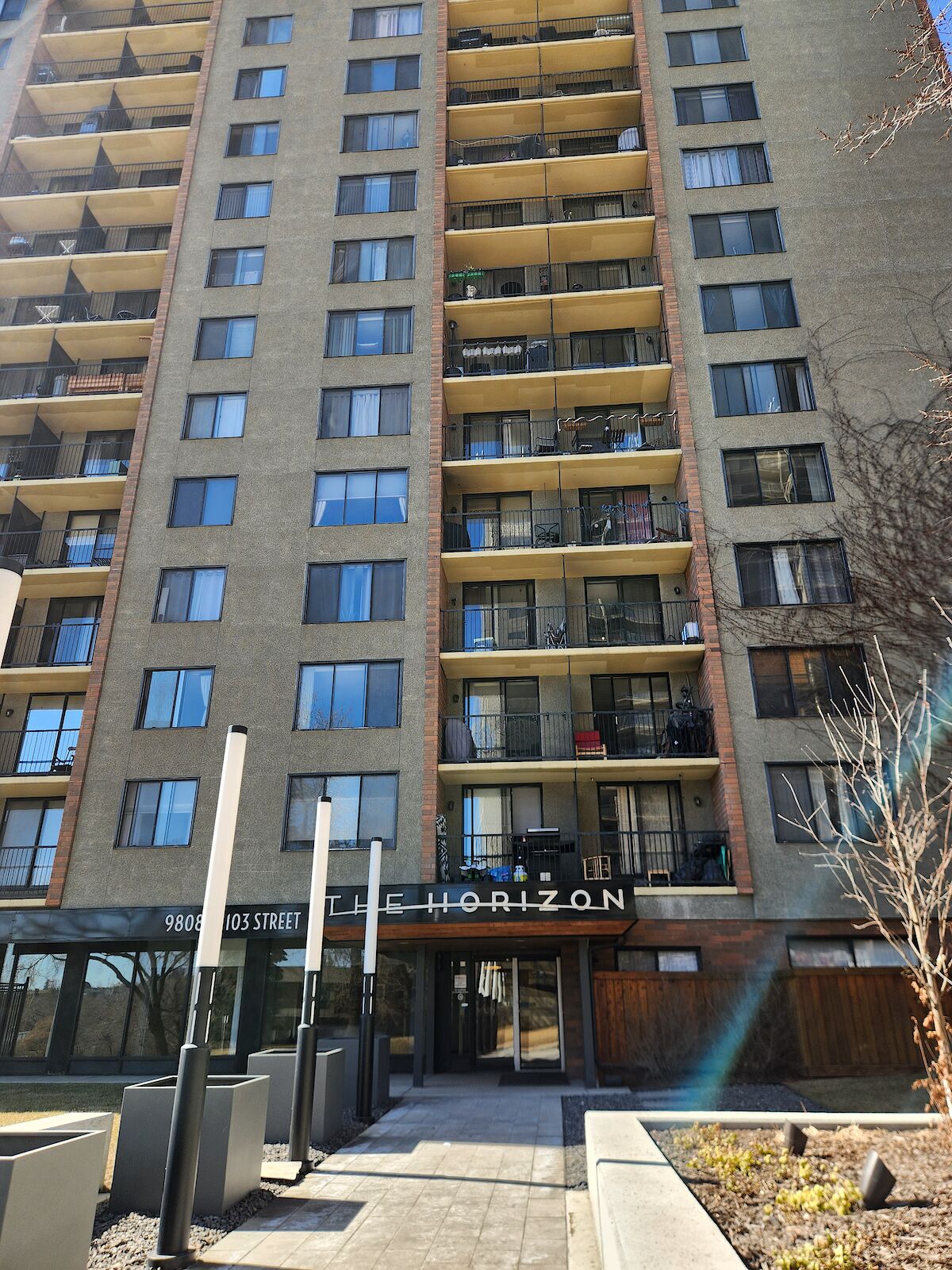 Edmonton 2 bedrooms Condo Unit for rent. Property photo: 568286-1
