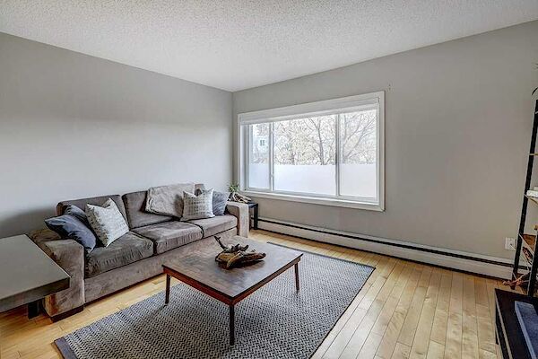 Calgary 1 bedroom Condo Unit for rent. Property photo: 568608-3