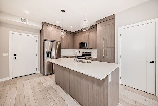 Calgary 2 bedrooms Condo Unit for rent. Property photo: 568664-3
