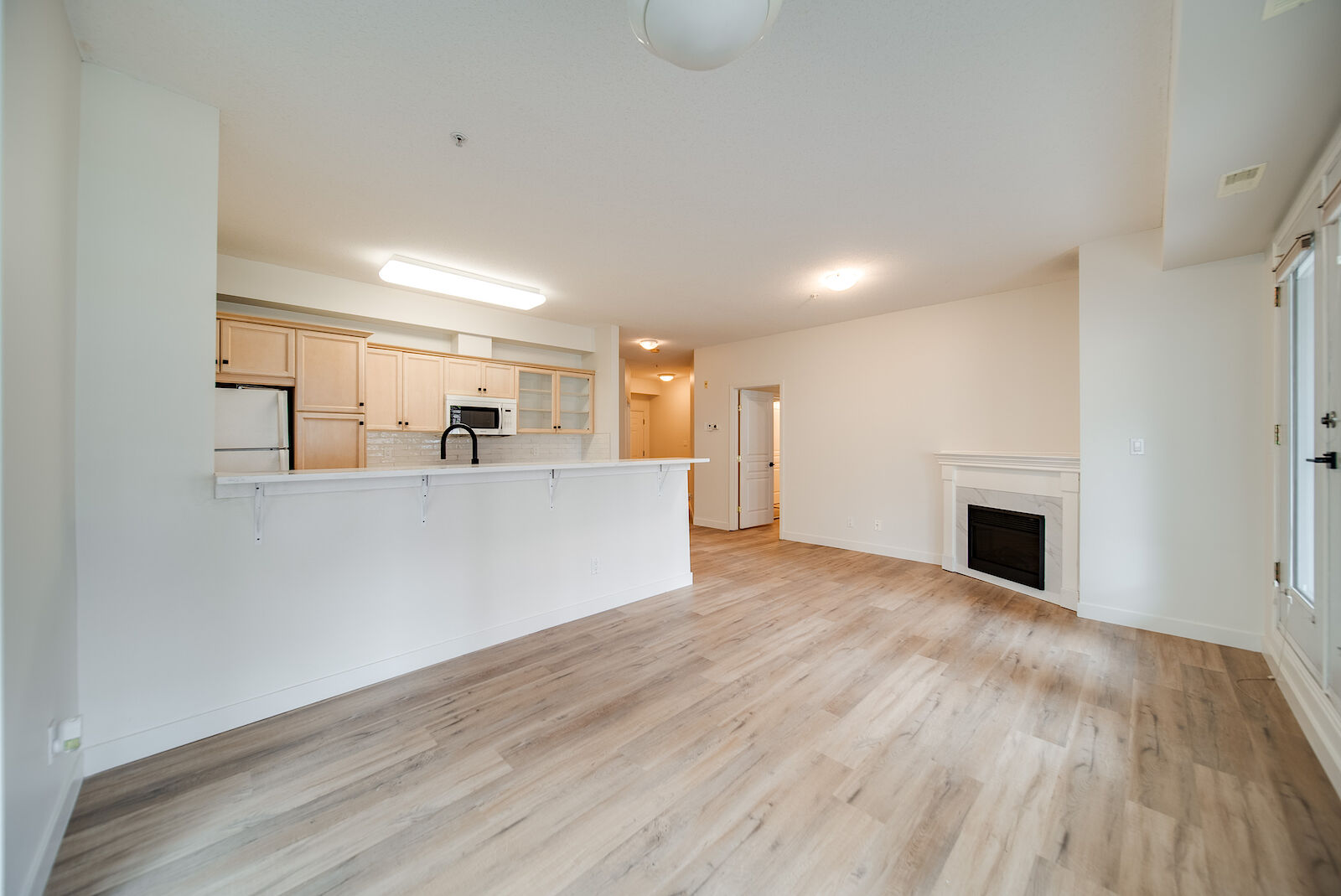 Edmonton 2 bedrooms Apartment for rent. Property photo: 569058-1
