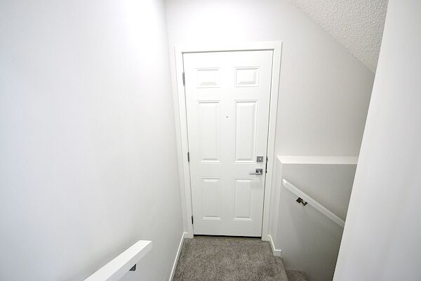 Okotoks 1 bedroom Basement for rent. Property photo: 569418-3