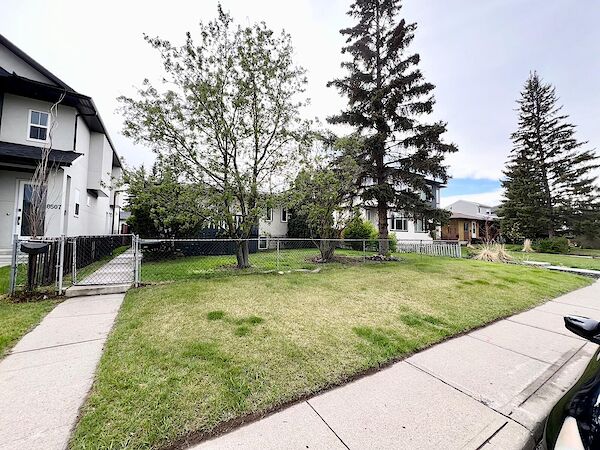 Calgary 2 + Den bedrooms Main Floor for rent. Property photo: 569453-3