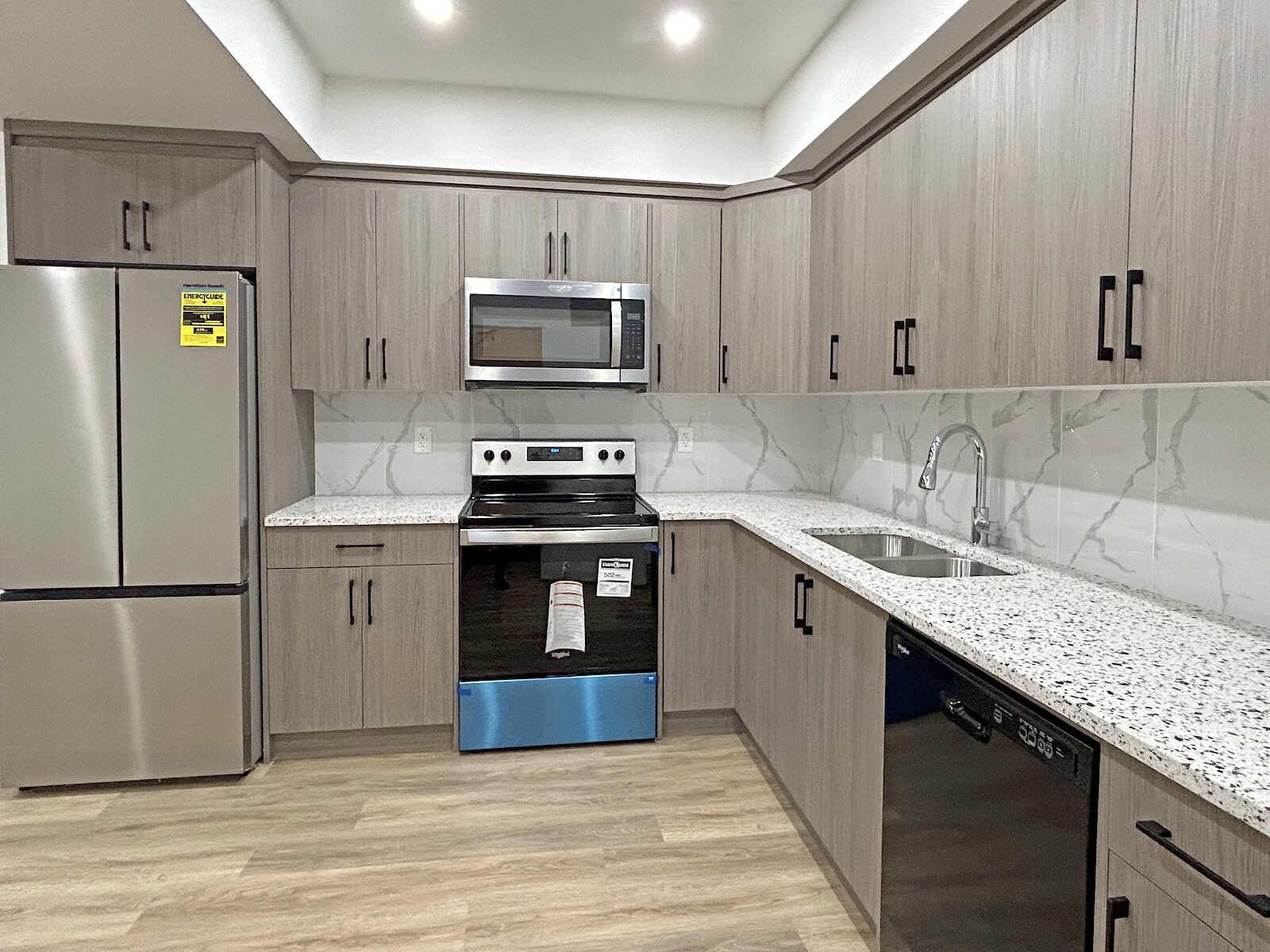 Calgary 2 bedrooms Basement for rent. Property photo: 569617-1