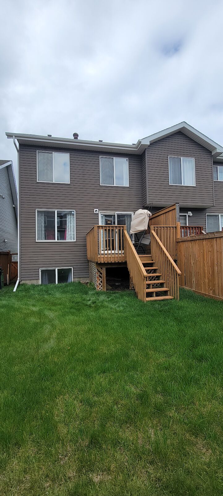 Edmonton 3 + Den bedrooms Duplex for rent. Property photo: 569622-1