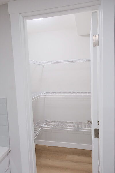 Calgary 1 bedroom Basement for rent. Property photo: 569737-3