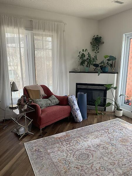 Edmonton 2 bedrooms Condo Unit for rent. Property photo: 570543-2