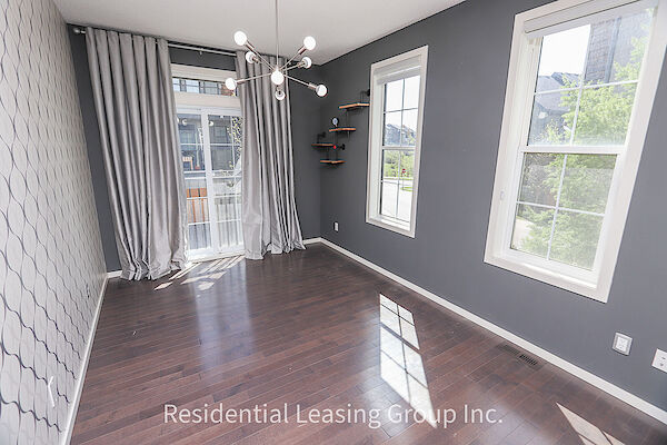 Calgary 3 bedrooms Townhouse for rent. Property photo: 570759-2