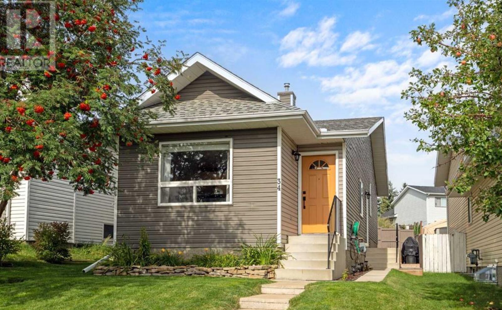 Calgary 3 bedrooms House for rent. Property photo: 570921-1