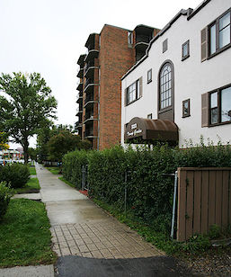 Calgary studio Apartment for rent. Property photo: 57115-2