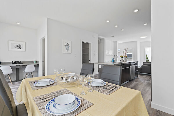 Spruce Grove 3 + Den bedrooms Townhouse for rent. Property photo: 571858-2