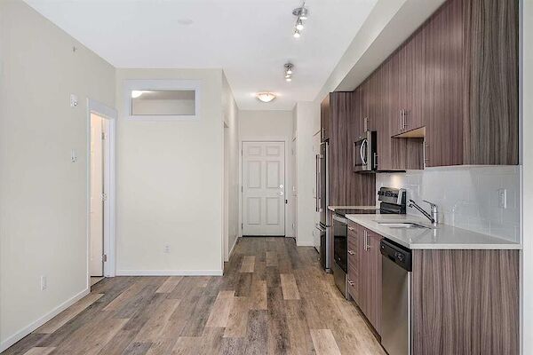 Calgary 2 bedrooms Condo Unit for rent. Property photo: 572051-3