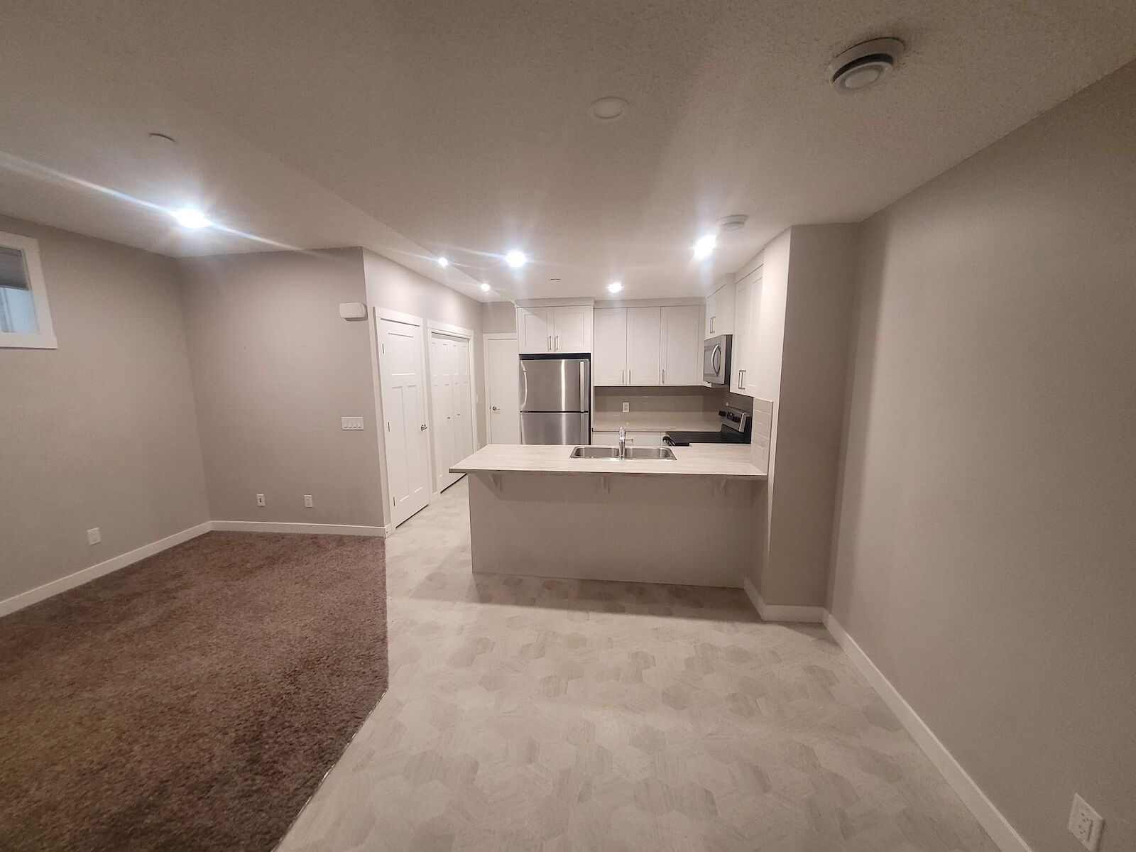 Calgary 1 bedroom Basement for rent. Property photo: 572123-1