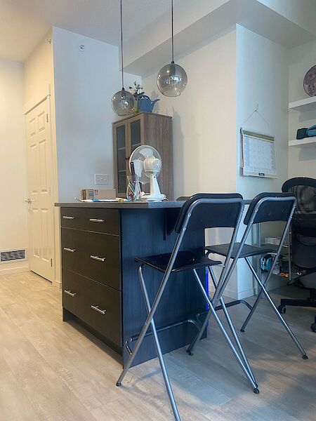 Calgary 1 bedroom Condo Unit for rent. Property photo: 572228-3