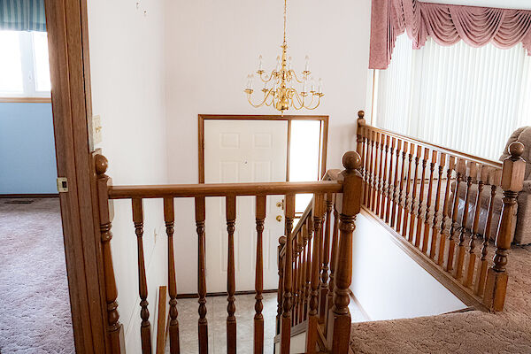 Stair Calgary 5 bedrooms House for rent. Property photo: 572251-2
