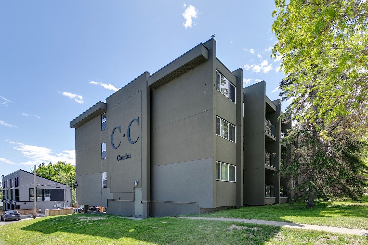 Calgary 2 + Den bedrooms Condo Unit for rent. Property photo: 572305-1