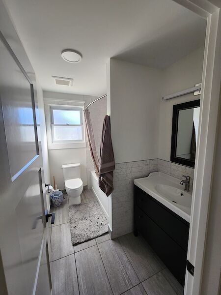 Calgary 3 bedrooms Room For Rent for rent. Property photo: 572420-3