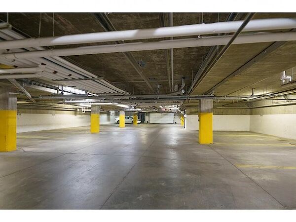Edmonton 2 bedrooms Condo Unit for rent. Property photo: 572469-2