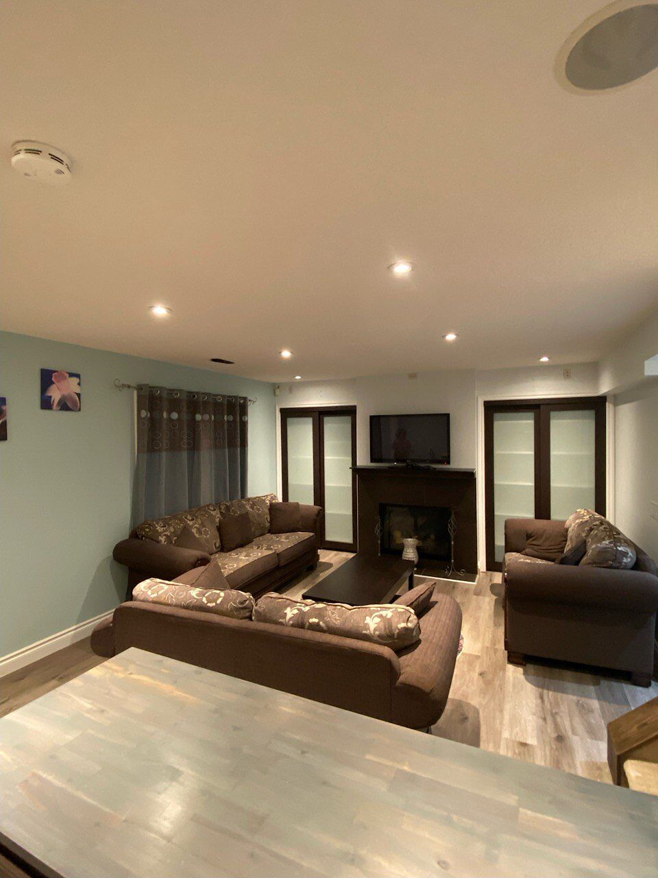 Calgary 2 bedrooms Basement for rent. Property photo: 572539-1