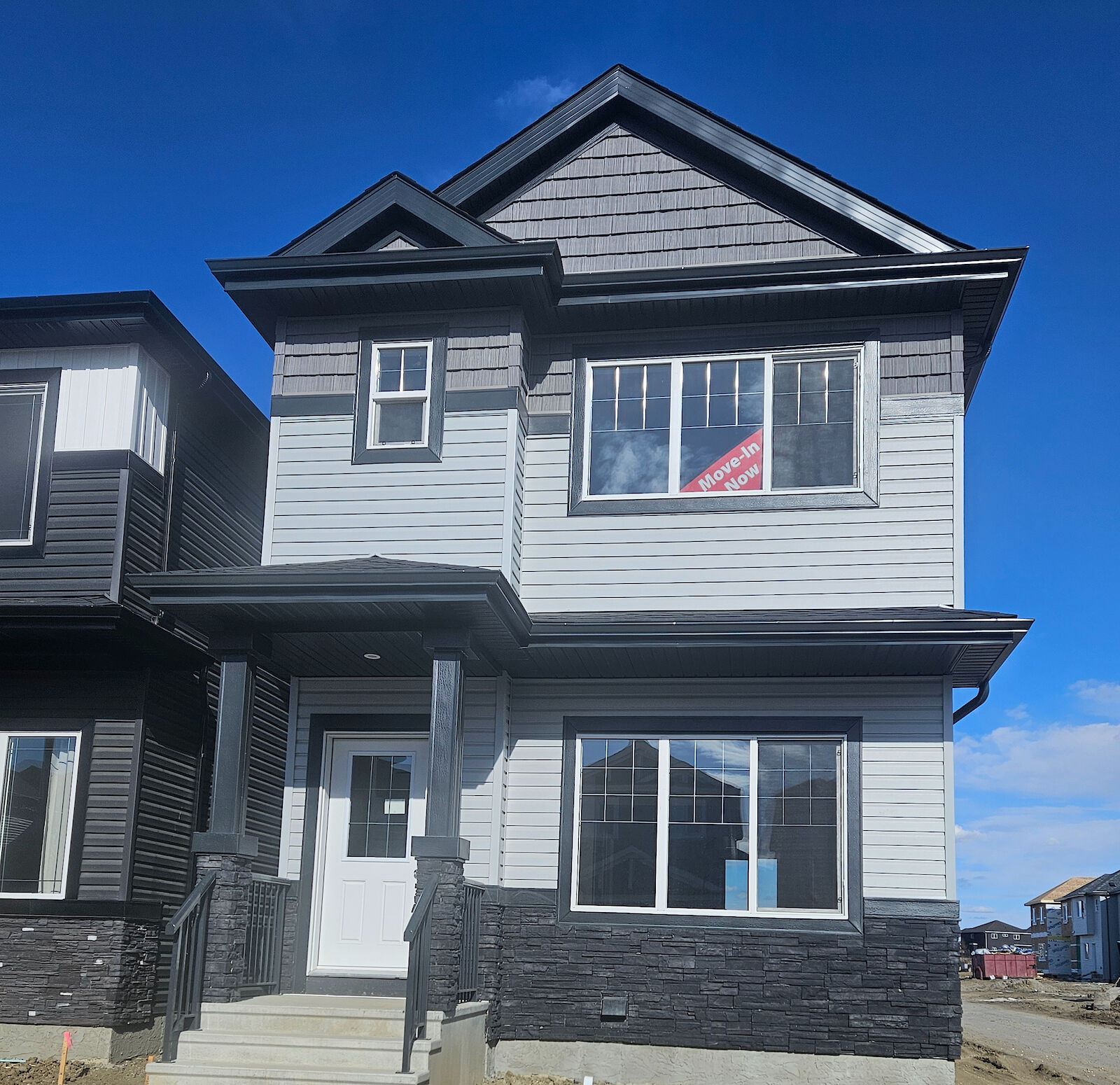 Edmonton 3 bedrooms Main Floor for rent. Property photo: 572556-1