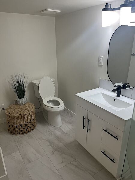 Calgary 1 bedroom Basement for rent. Property photo: 572572-3