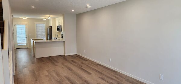 Calgary 2 + Den bedrooms Townhouse for rent. Property photo: 573444-3