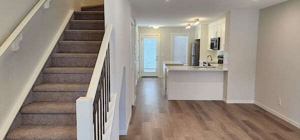 Calgary 2 + Den bedrooms Townhouse for rent. Property photo: 573444-2