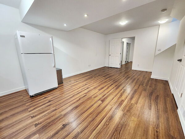 Calgary 1 bedroom Basement for rent. Property photo: 573590-3