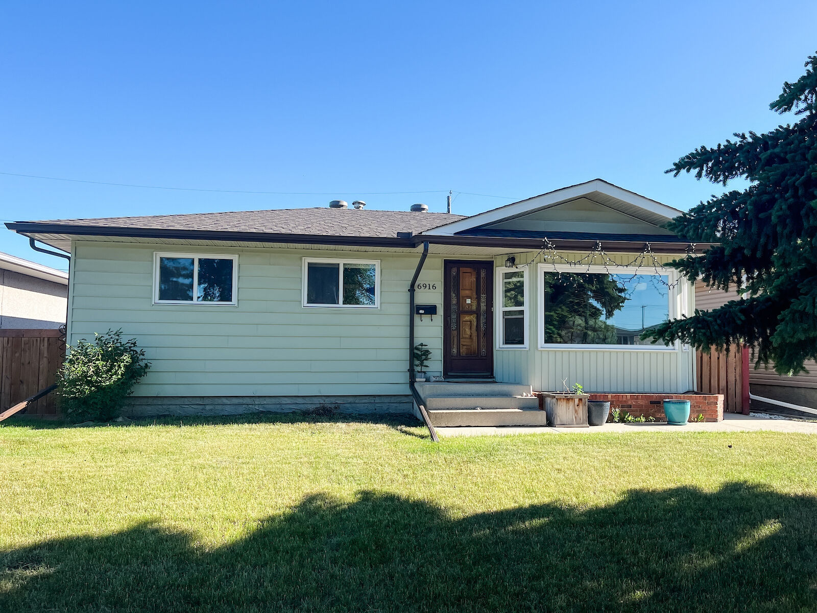 Edmonton 4 bedrooms House for rent. Property photo: 573993-1
