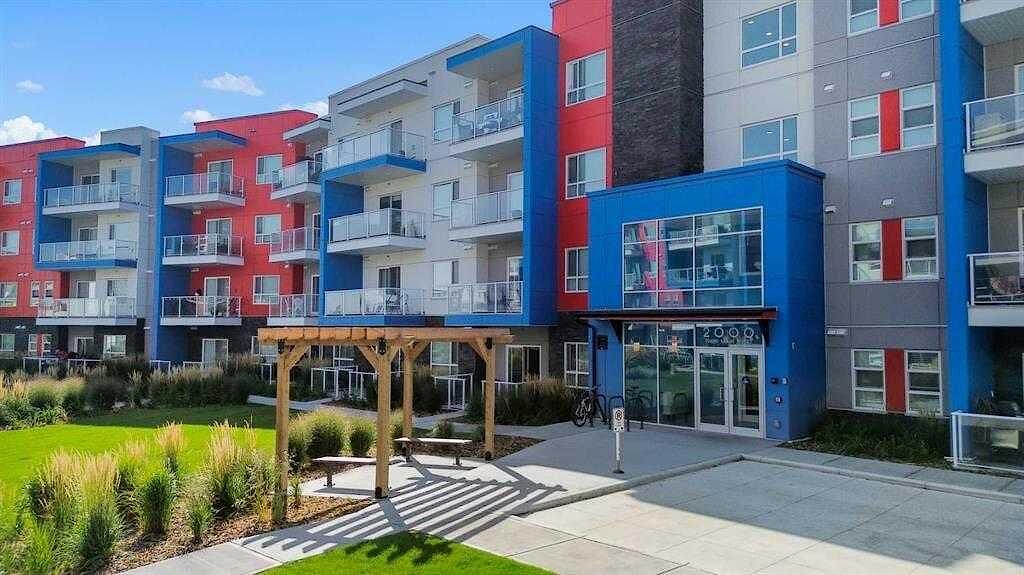 Calgary 2 bedrooms Condo Unit for rent. Property photo: 574167-1