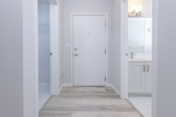 Calgary 2 bedrooms Condo Unit for rent. Property photo: 574167-3