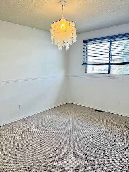 Calgary 2 bedrooms House for rent. Property photo: 574773-3