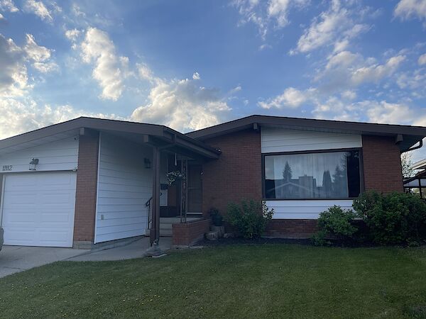 Edmonton 3 bedrooms Main Floor for rent. Property photo: 574776-2