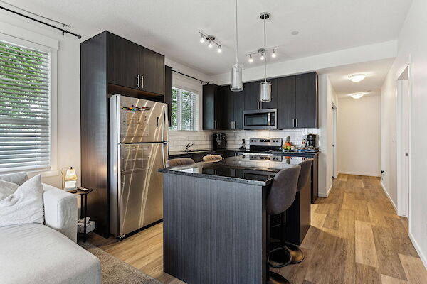 Calgary 2 bedrooms Condo Unit for rent. Property photo: 575247-3