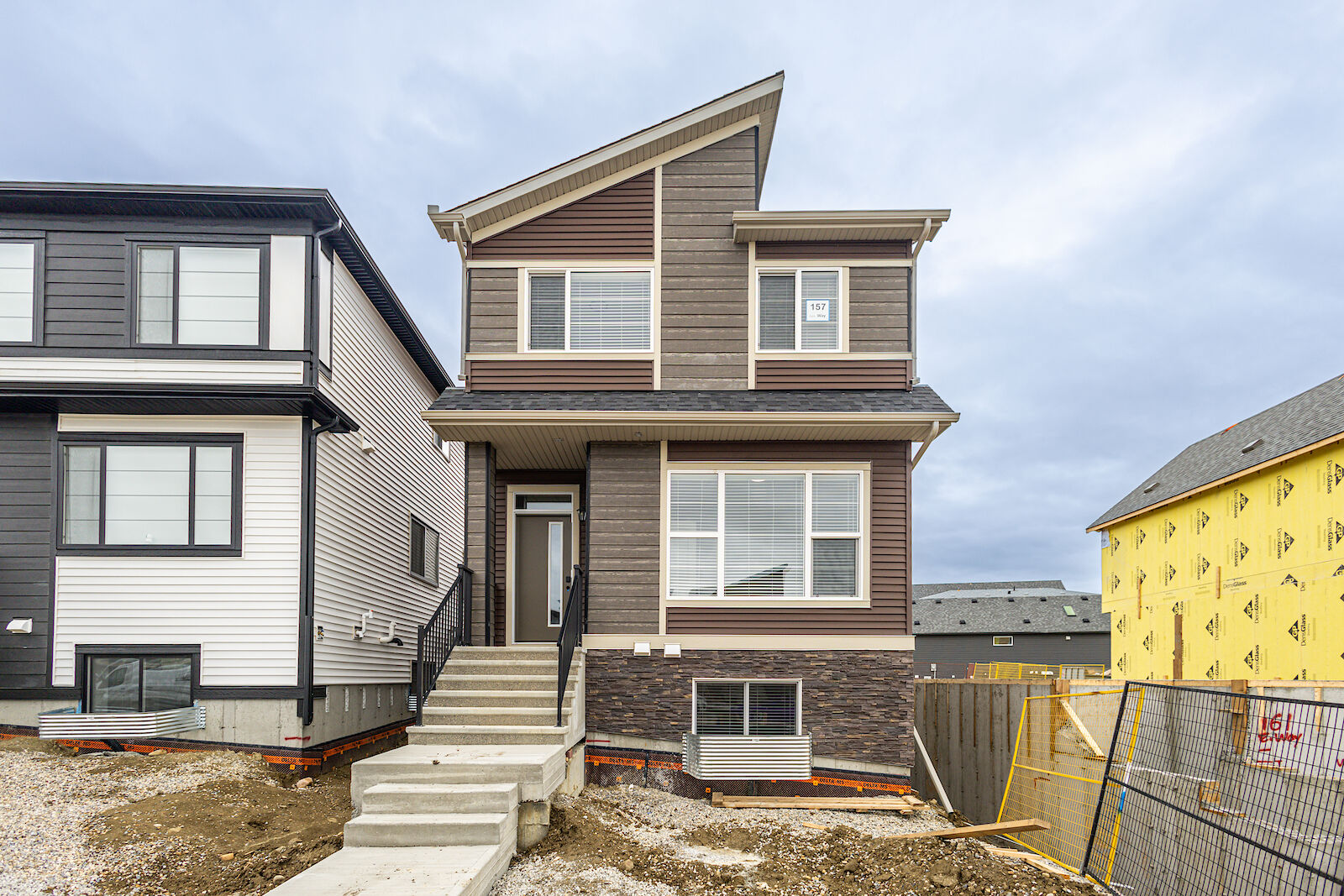 Calgary 4 bedrooms Main Floor for rent. Property photo: 575574-1