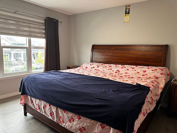 Calgary 3 + Den bedrooms House for rent. Property photo: 575628-3