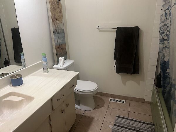 Calgary 3 bedrooms Main Floor for rent. Property photo: 575782-2