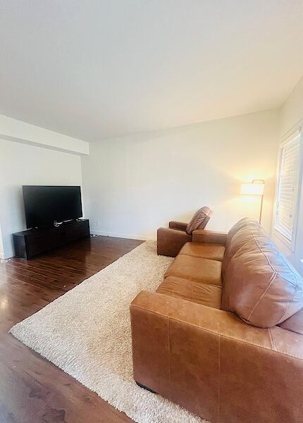 Saskatoon 2 + Den bedrooms Townhouse for rent. Property photo: 576232-3