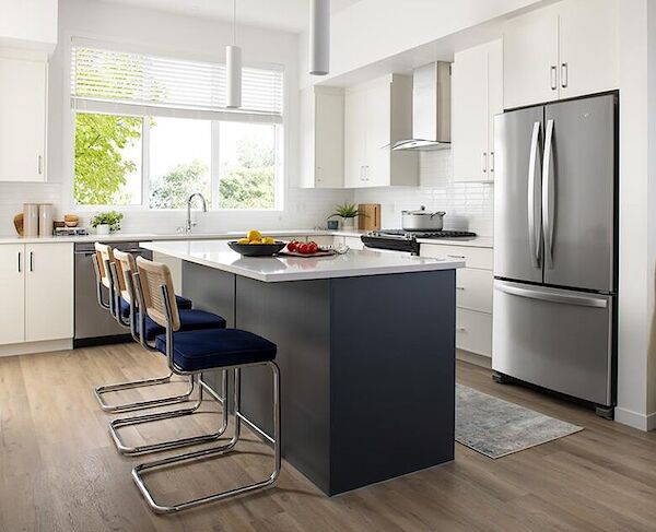 Calgary 3 + Den bedrooms Main Floor for rent. Property photo: 576313-2