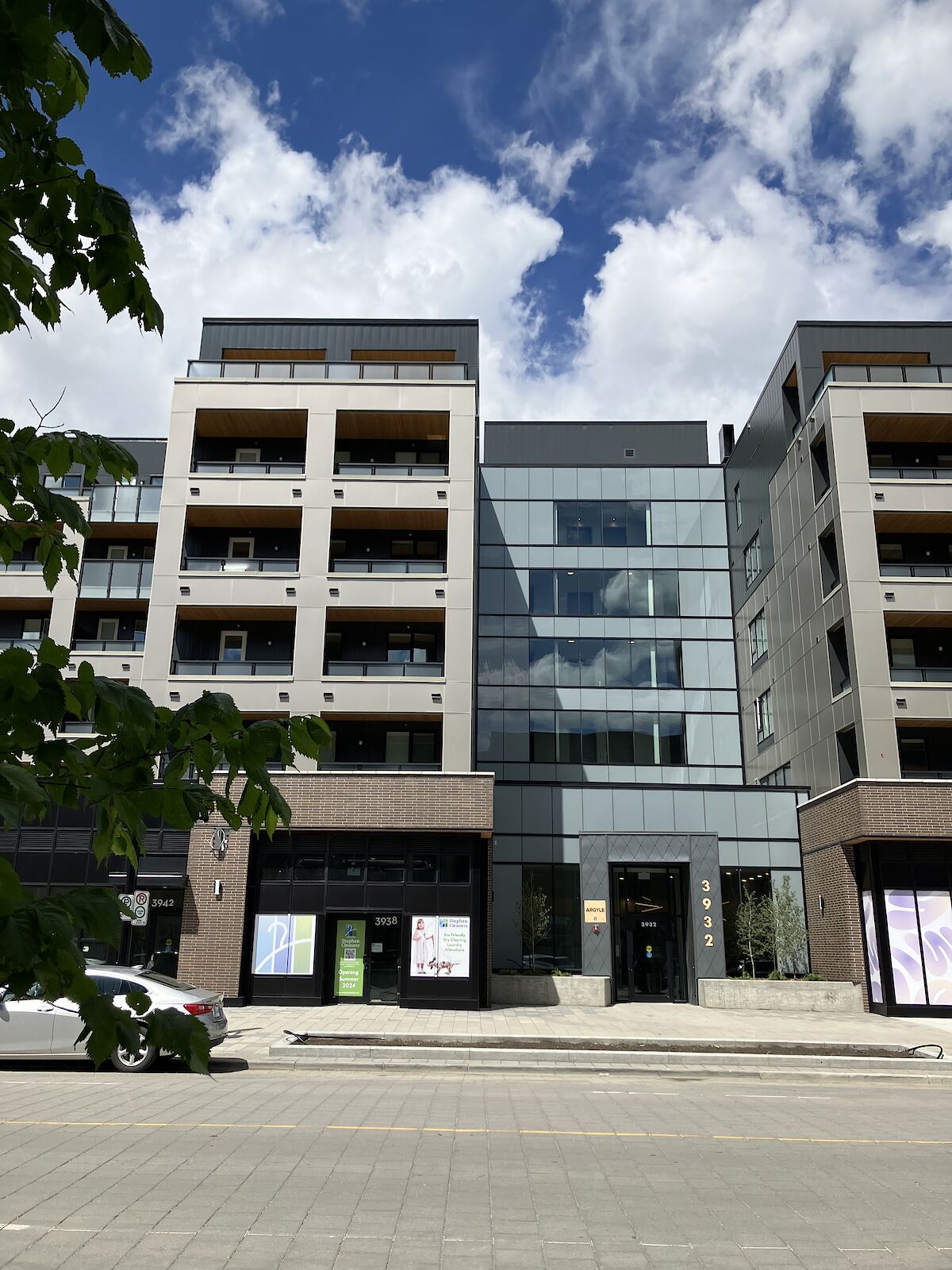 Calgary 1 bedroom Condo Unit for rent. Property photo: 576503-1