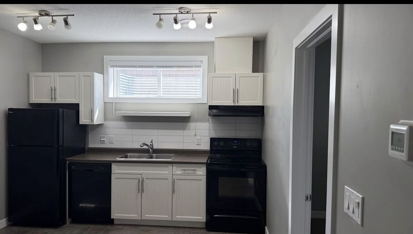 Edmonton 1 bedroom House for rent. Property photo: 577025-1