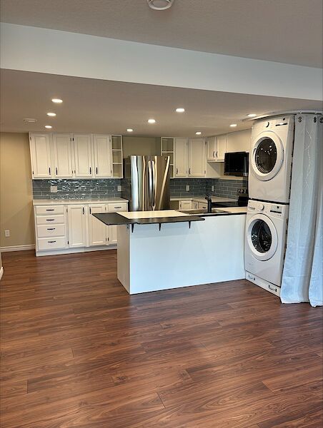 Kitchen Calgary 2 bedrooms Basement for rent. Property photo: 577701-3