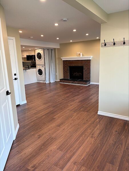 Foyer Calgary 2 bedrooms Basement for rent. Property photo: 577701-2