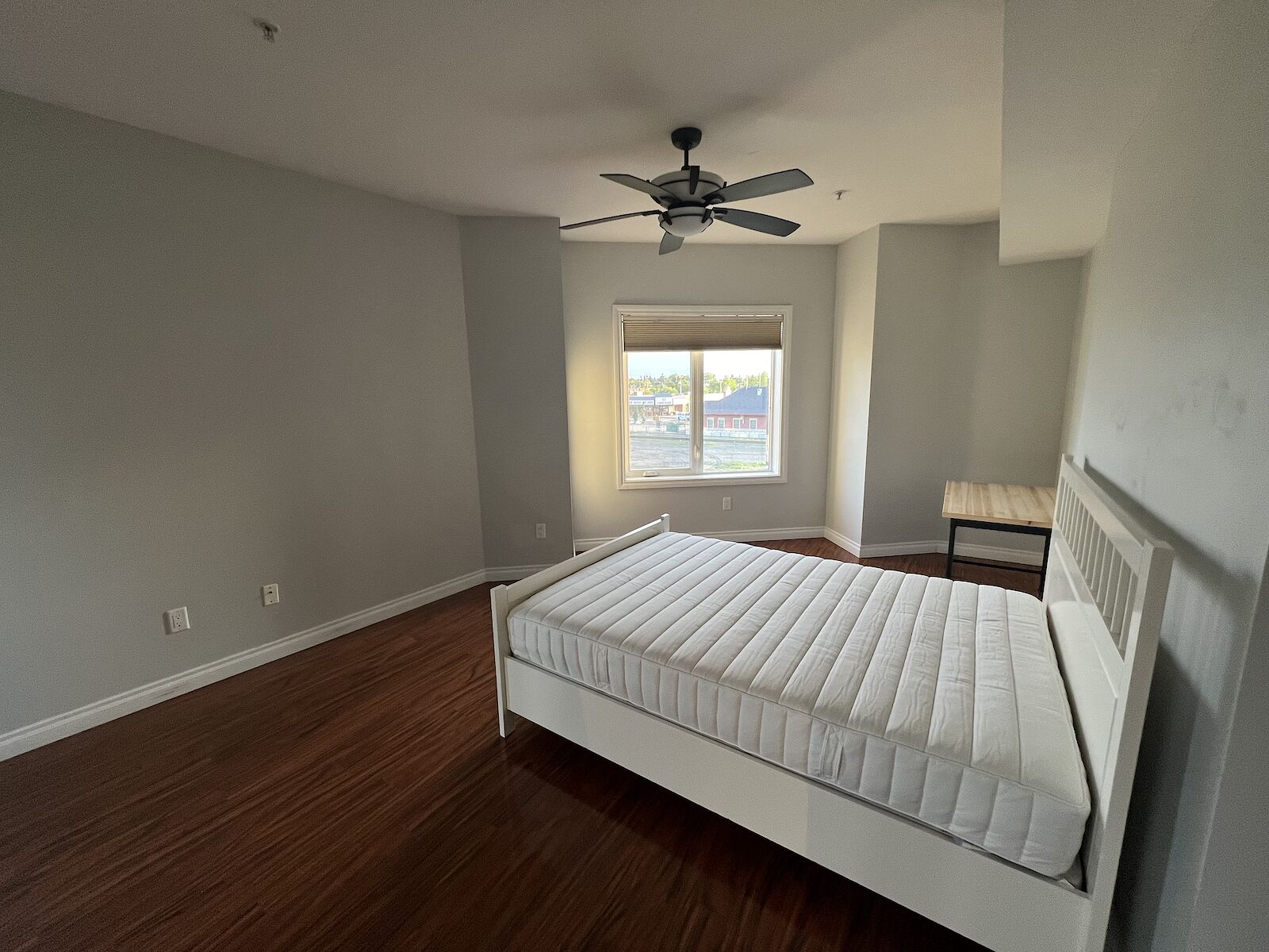 Edmonton 1 bedroom Room For Rent for rent. Property photo: 577863-1