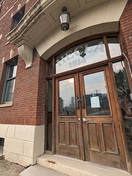 Edmonton studio Loft for rent. Property photo: 577949-2