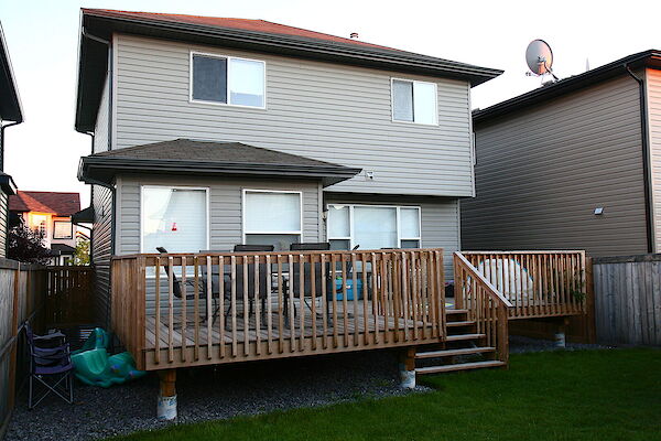 Edmonton 3 + Den bedrooms House for rent. Property photo: 578638-3